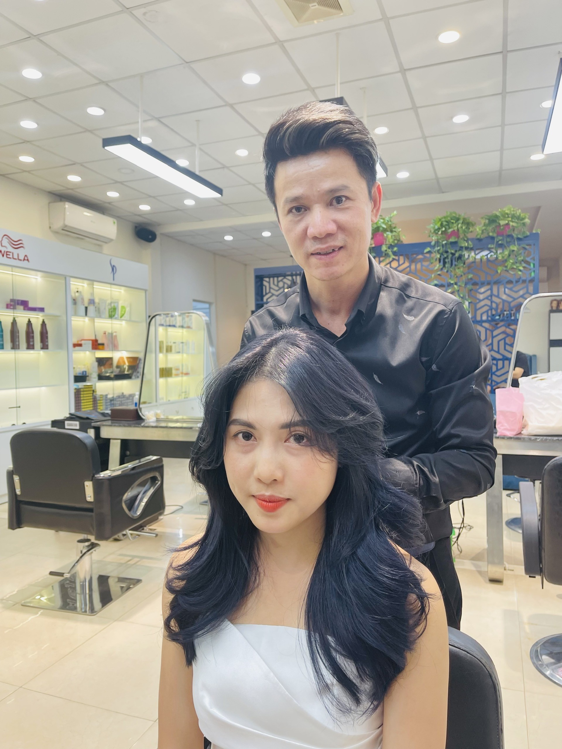 Top 10 nhà tạo mẫu tóc uy tín nhất Việt Nam hiện nay  Phần I  Beauty World