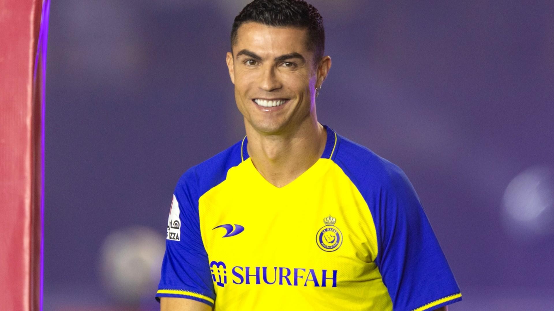 cristiano-ronaldo-al-nassr-presentation-1692157979.jpg