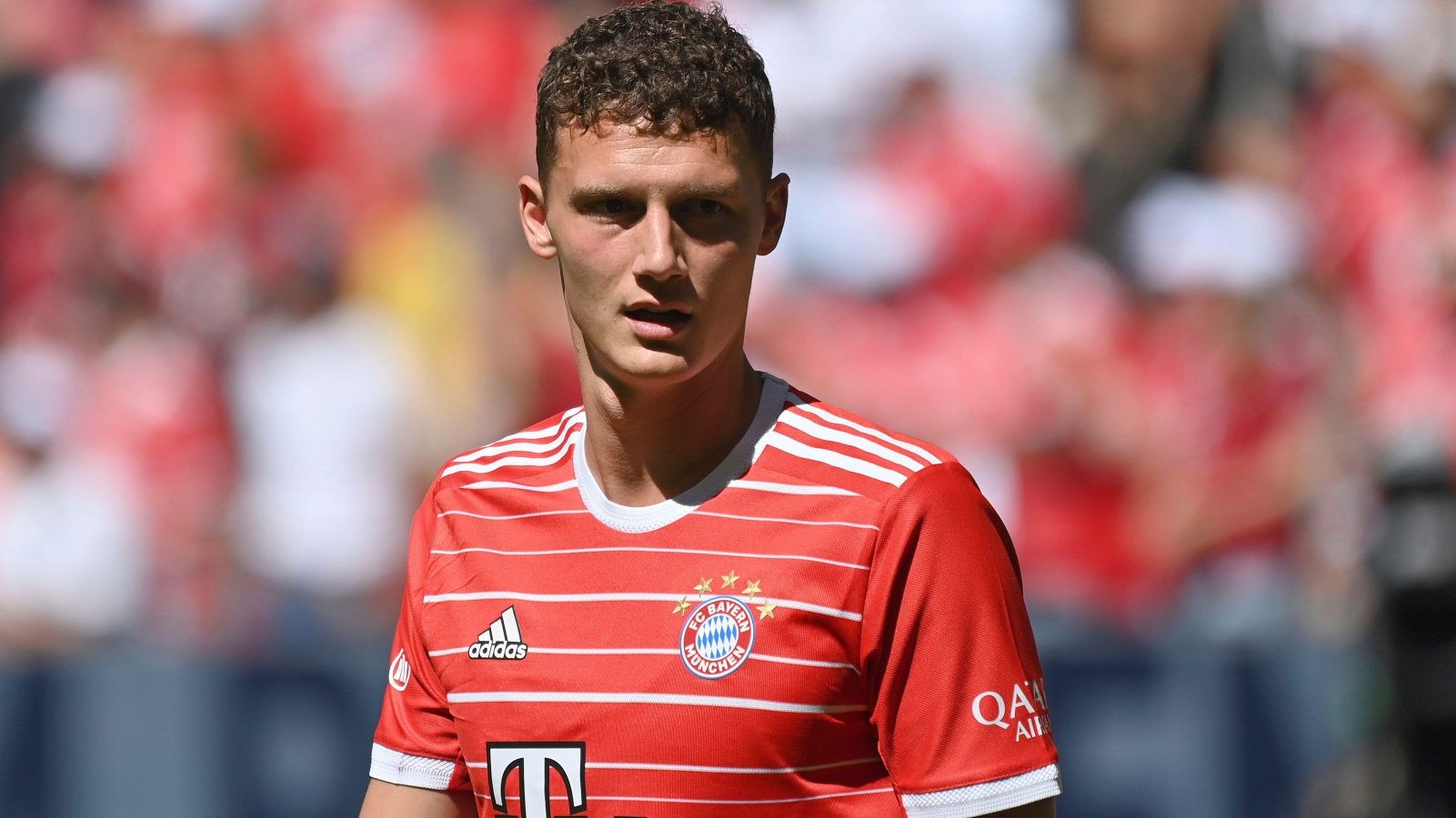 benjamin-pavard-in-action-for-bayern-munich-1692442789.jpg