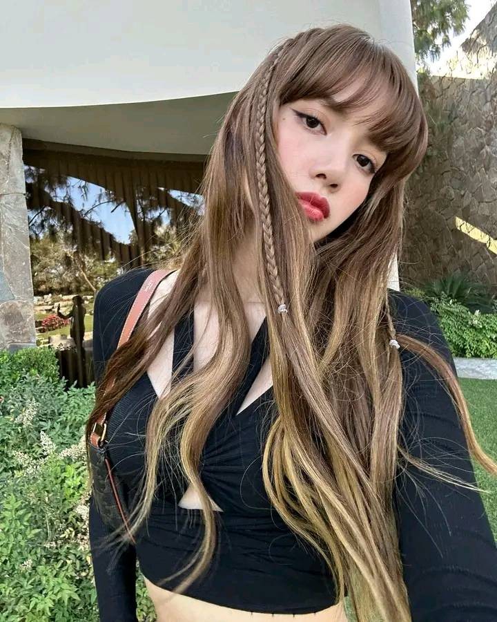 lisa-roi-blackpink-3-1694684565.jpg