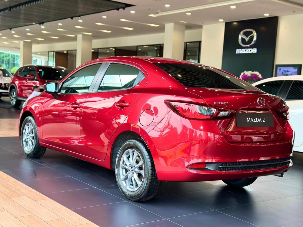 mazda2-1-1696213918.jpg