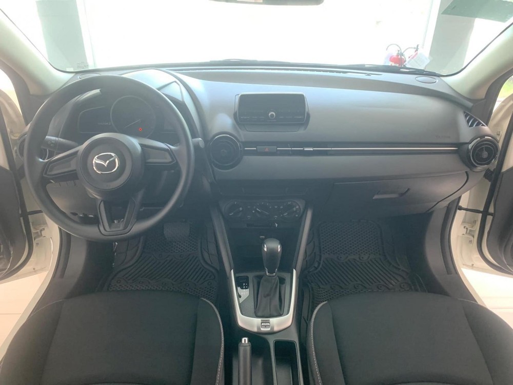 mazda2-4-1696213993.jpg