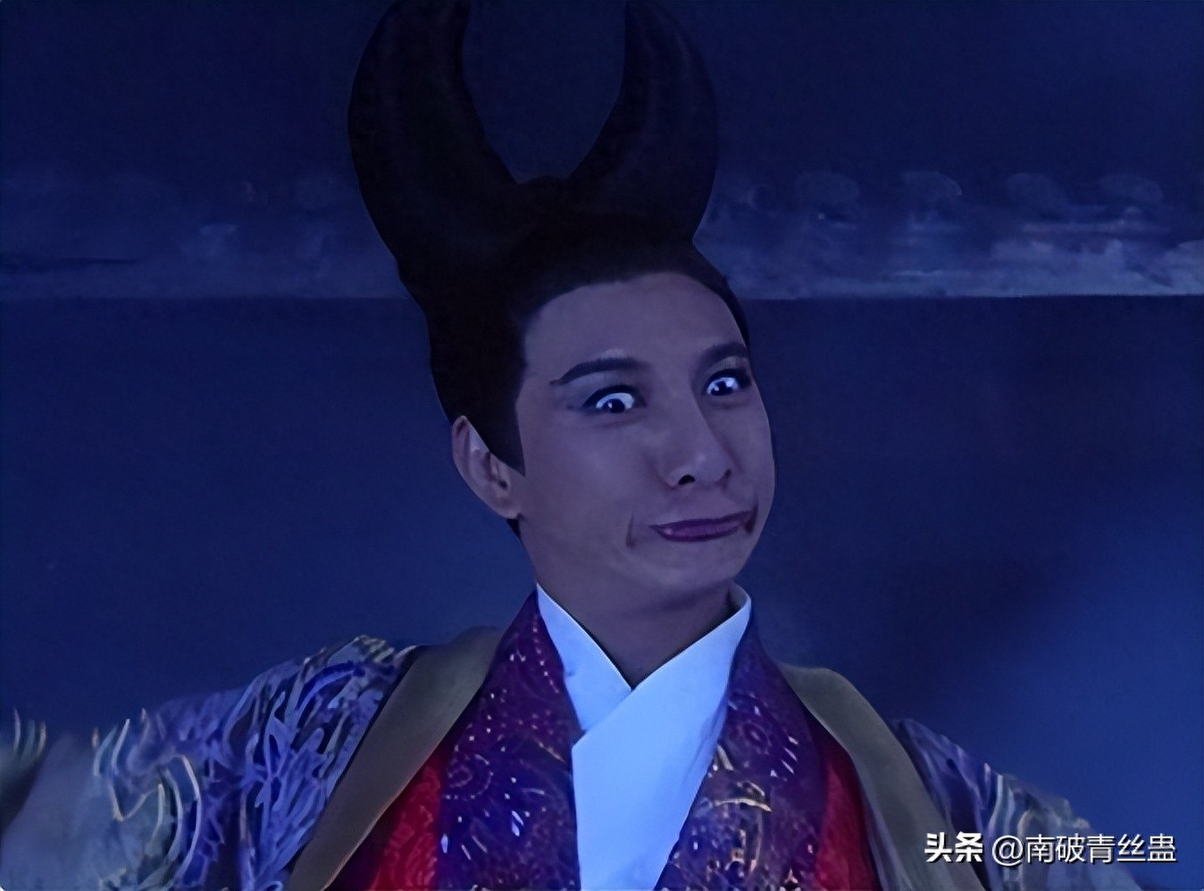 tao-hinh-ky-di-phim-co-trang-7-1696221609.jpg