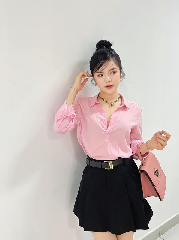 mc-lun-nhat-vtv-khoe-dang-nuot-n-3-1696577505.jpg