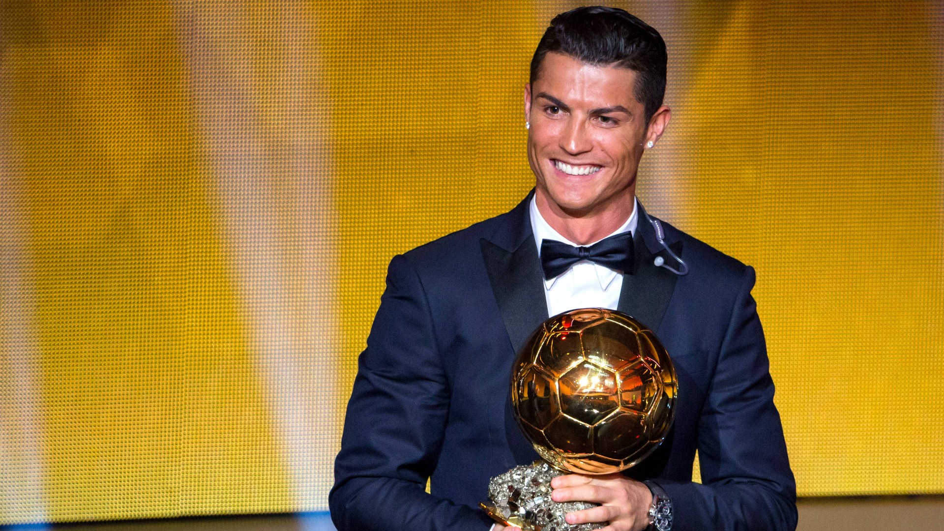 cristiano-ronaldo-ballon-dor-1pvdekpbnzebg1e5zu3g4qj4r0-1697626077.jpg