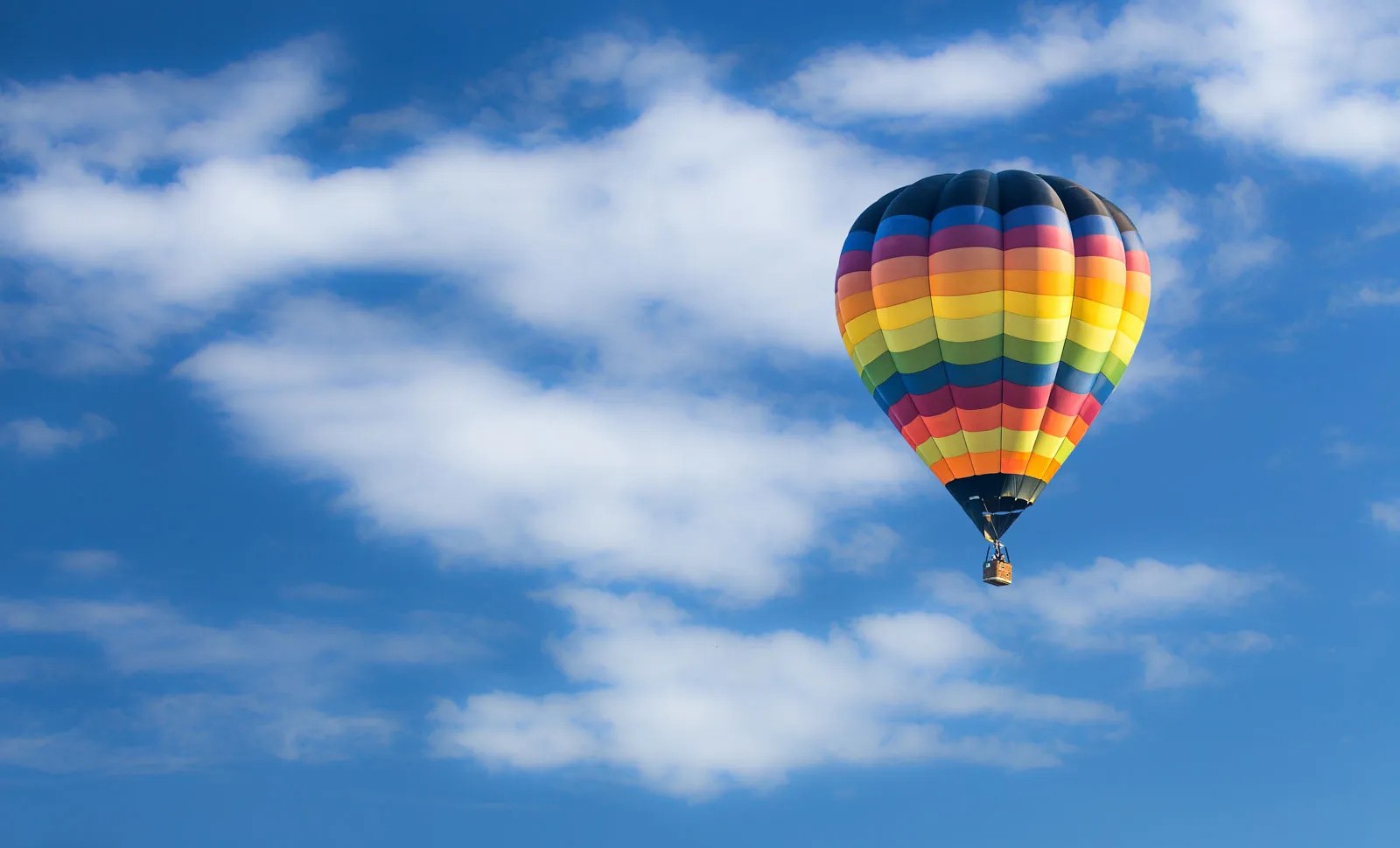 balloon-sky-1697708796.jpg