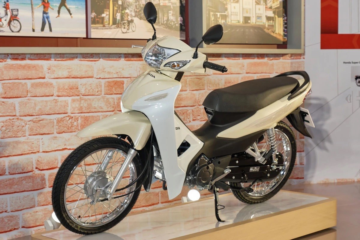 can-canh-honda-wave-alpha-phien-ban-moi-vua-ve-dai-ly-thiet-ke-dep-long-lanh-gia-ban-cuc-hap-dan-anh-1-1697769994.jpg
