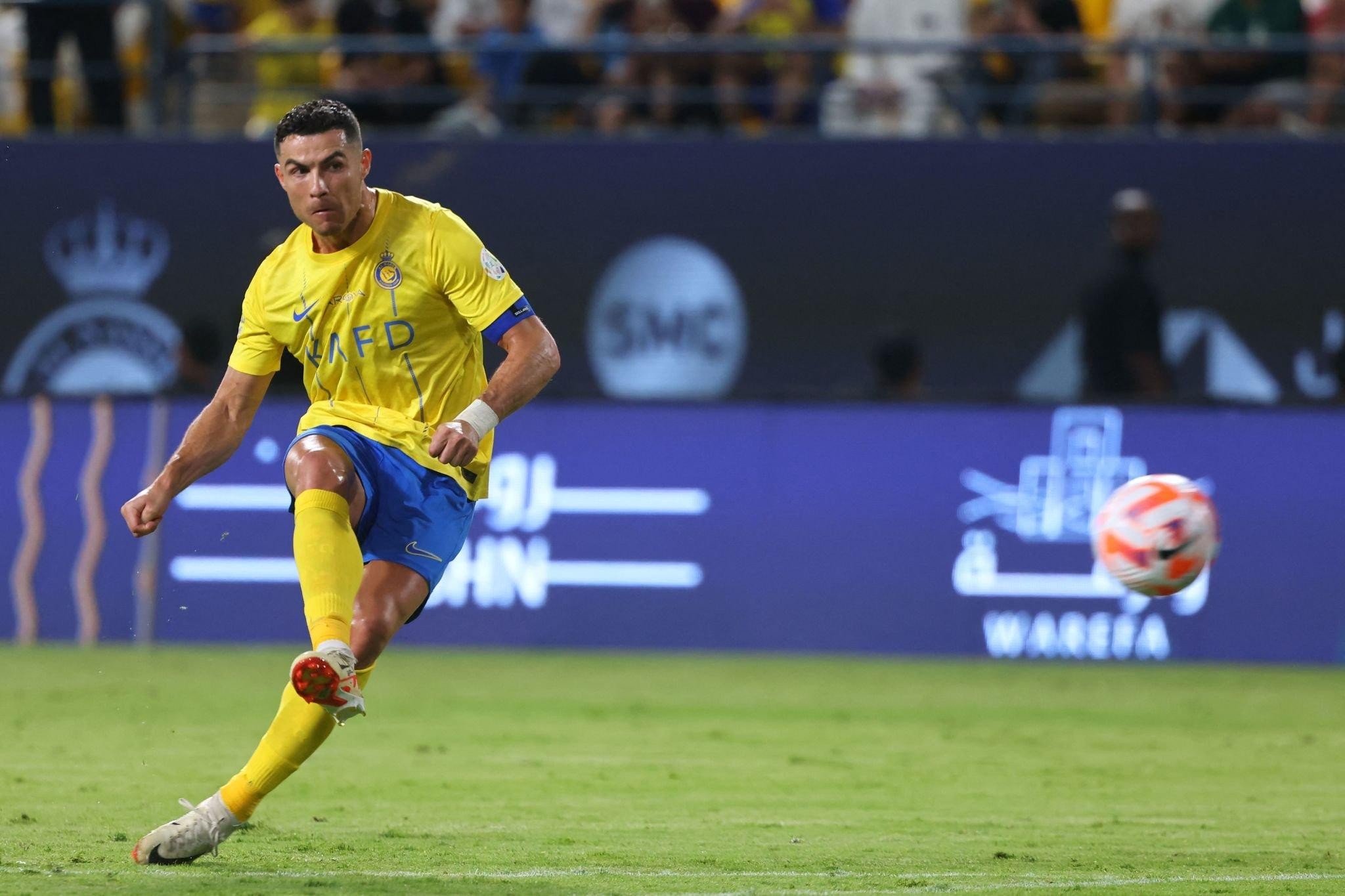 al-nassr-vs-damac-ronaldo-1697910179.jpg
