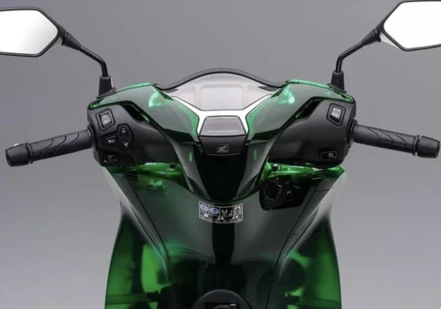 honda-sh-bat-ngo-ra-mat-phien-ban-moi-voi-dien-mao-dep-mat-chua-tung-thay-nhieu-trang-bi-toi-tan-anh-3-1698133376.jpg