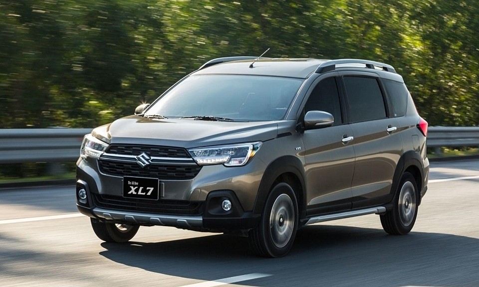 Giá lăn bánh Suzuki XL7 cuối tháng 10/2023 cực rẻ, tạo áp lực lớn cho Mitsubishi Xpander Cross ảnh 1