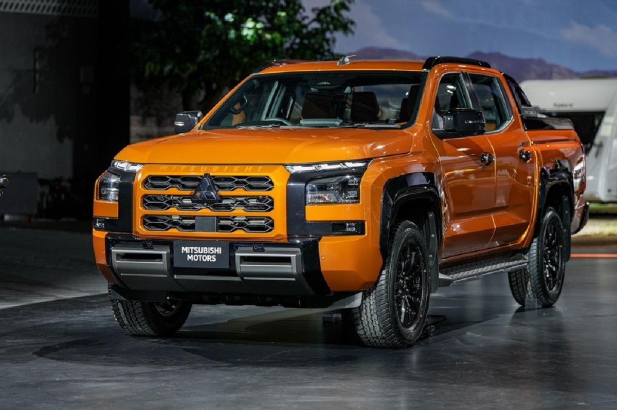 mitsubishi-triton-2024-4-1698294441.jpg