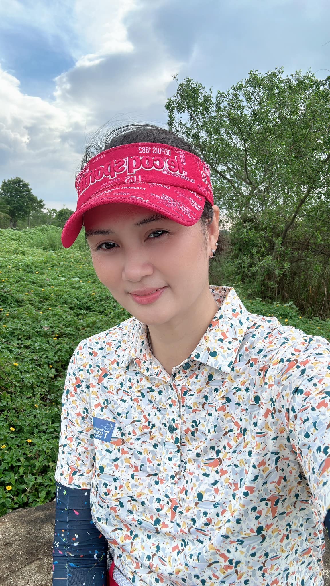cuu-hoa-khoi-bong-chuyen-kim-hue-do-sac-cung-hoa-hau-ngoc-han-tren-san-golf-1-1698398301.jpg