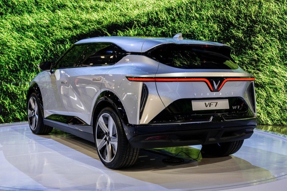 edit-vinfast-vf7-sa-169830886788-1698400254.jpg