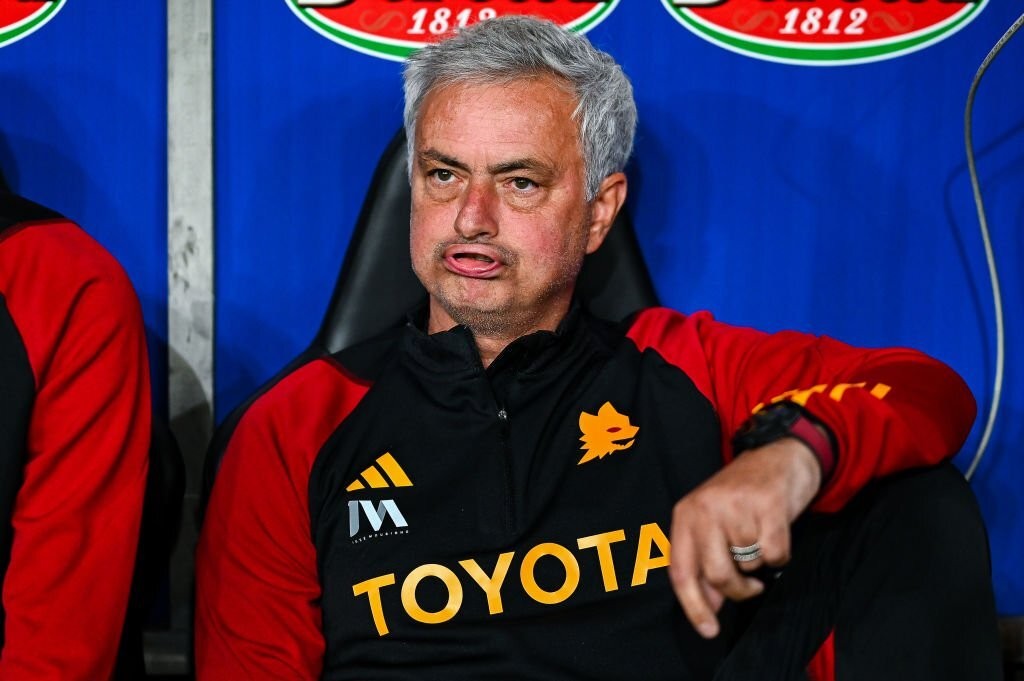 mourinho-1698403399.jpg