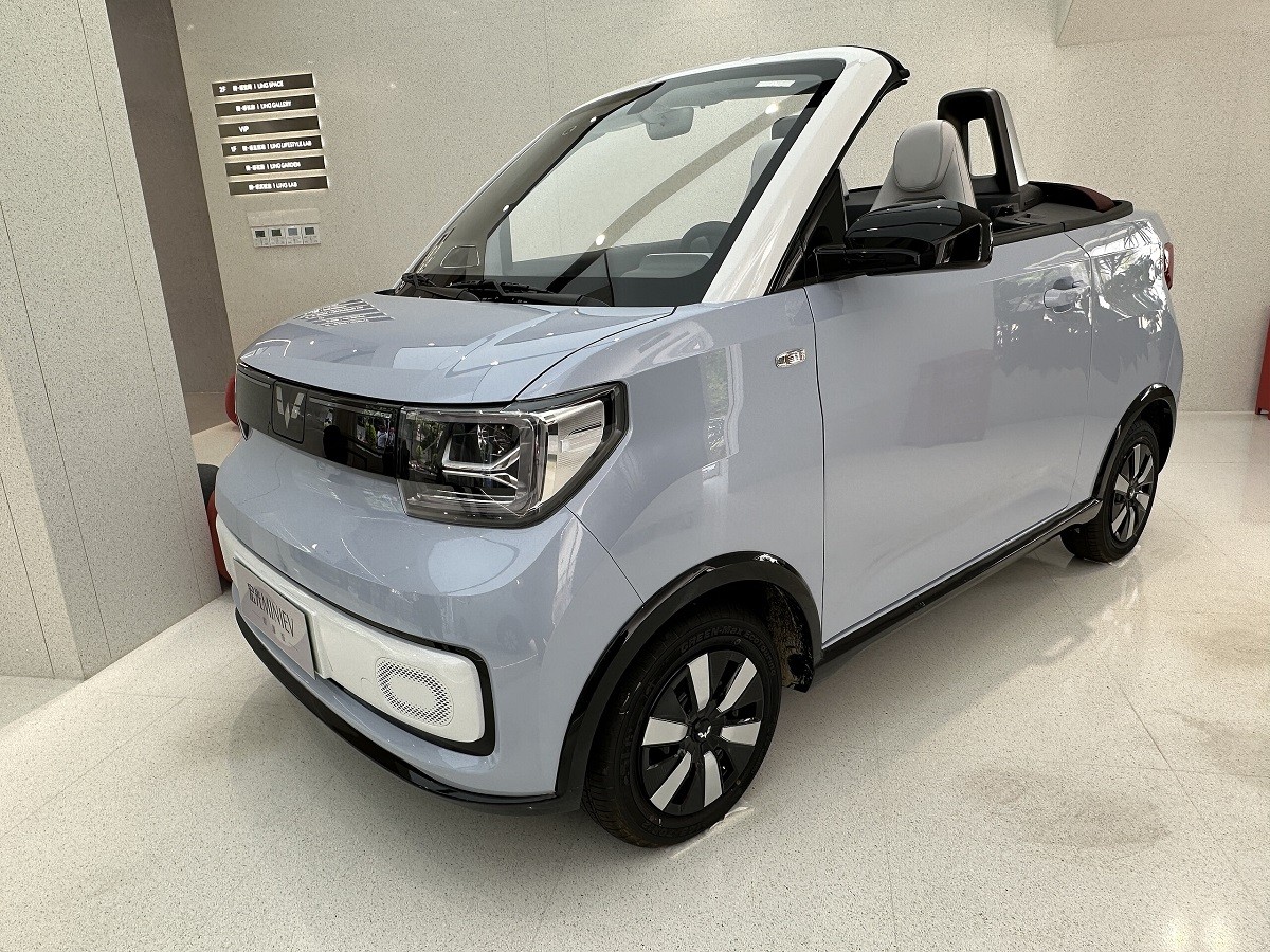 wuling-hongguang-mini-ev-4-1698378221.jpg