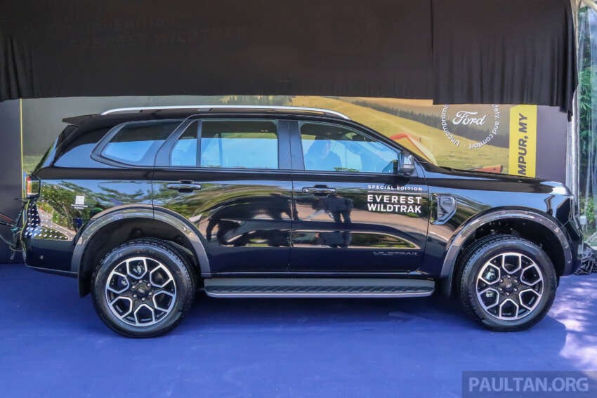 ford-everest-wildtrak-20l-2023-1699009435.jpg