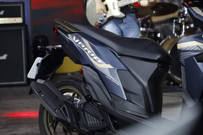 honda-vario-125-10-1699110656.jpg