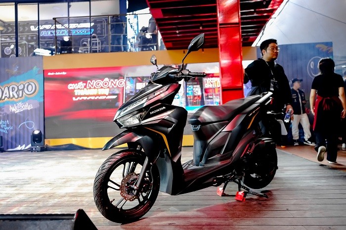 honda-vario-125-14-1699110771.jpg