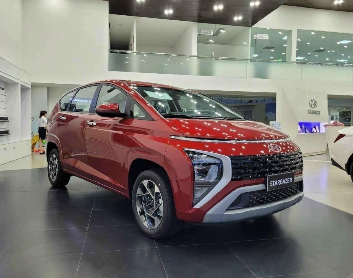 hyundai-stargazer-1-1699264072.jpg