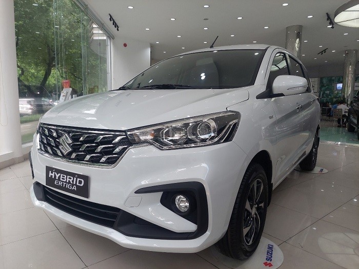 suzuki-ertiga-hybrid-1699258760.jpg