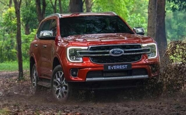 Ford Everest giảm giá sốc gần 150 triệu đồng, làm khó Hyundai Santa Fe và Toyota Fortuner ảnh 4