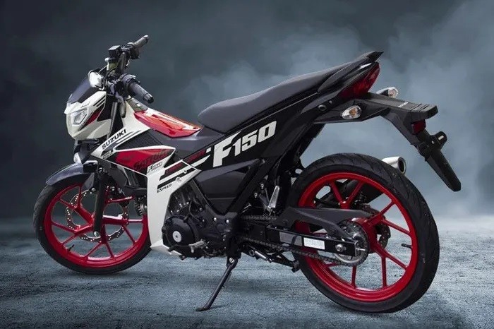 Giảm giá mạnh, ‘thần gió’ Suzuki quyết tranh ngôi ‘Vua côn tay’ với Honda Winner X và Yamaha Exciter ảnh 1