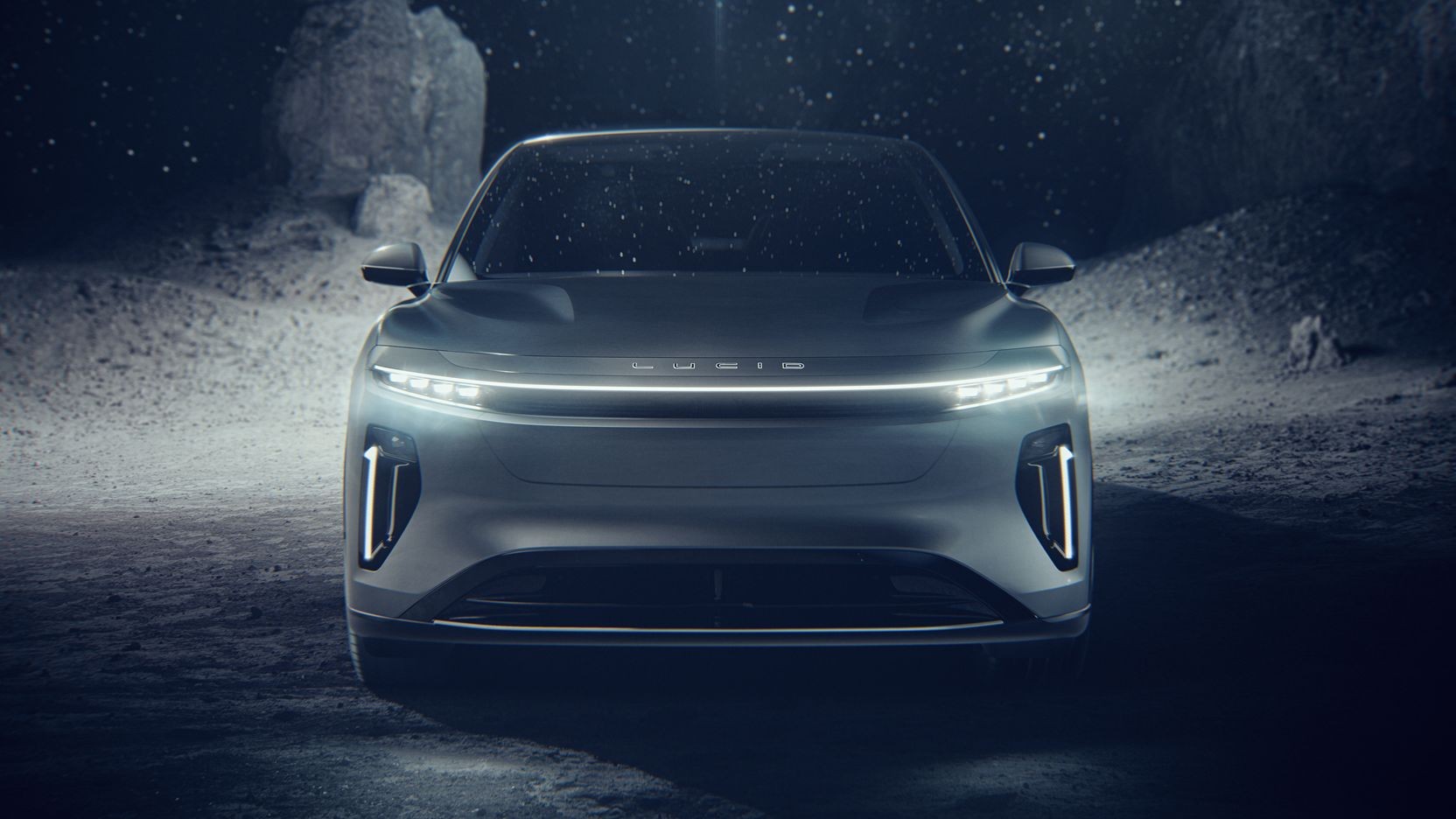 2023-lucid-motors-gravity-102-1668458913-1699501614.jpg