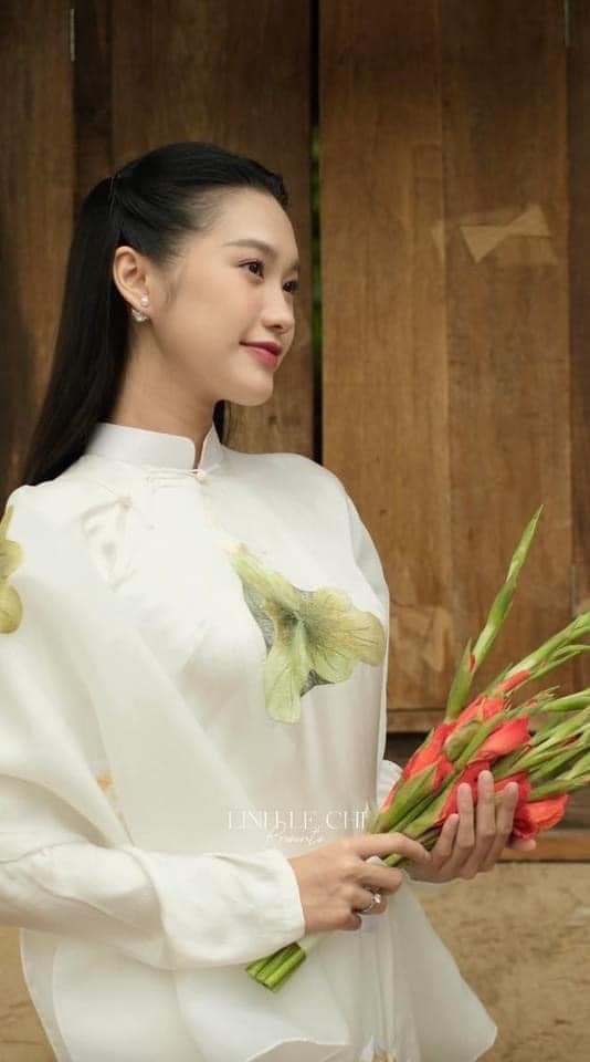 hau-truong-anh-cuoi-doan-van-hau-va-doan-hai-my-2-1699521156.jpg