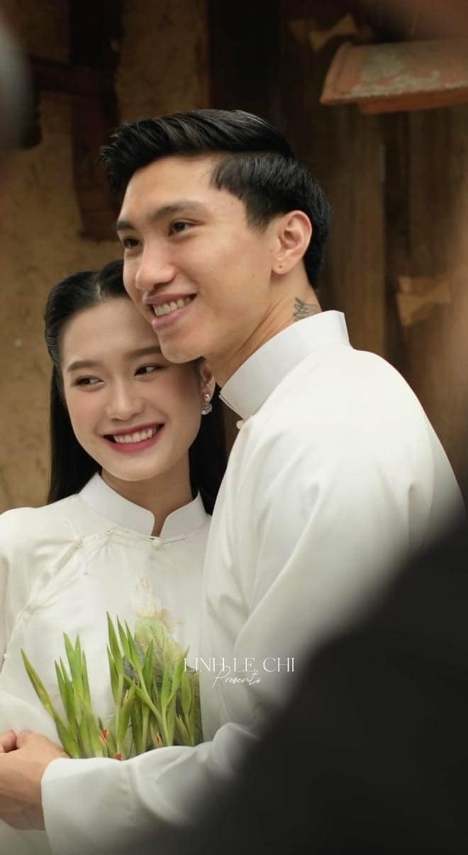 hau-truong-anh-cuoi-doan-van-hau-va-doan-hai-my-3-1699521156.jpg