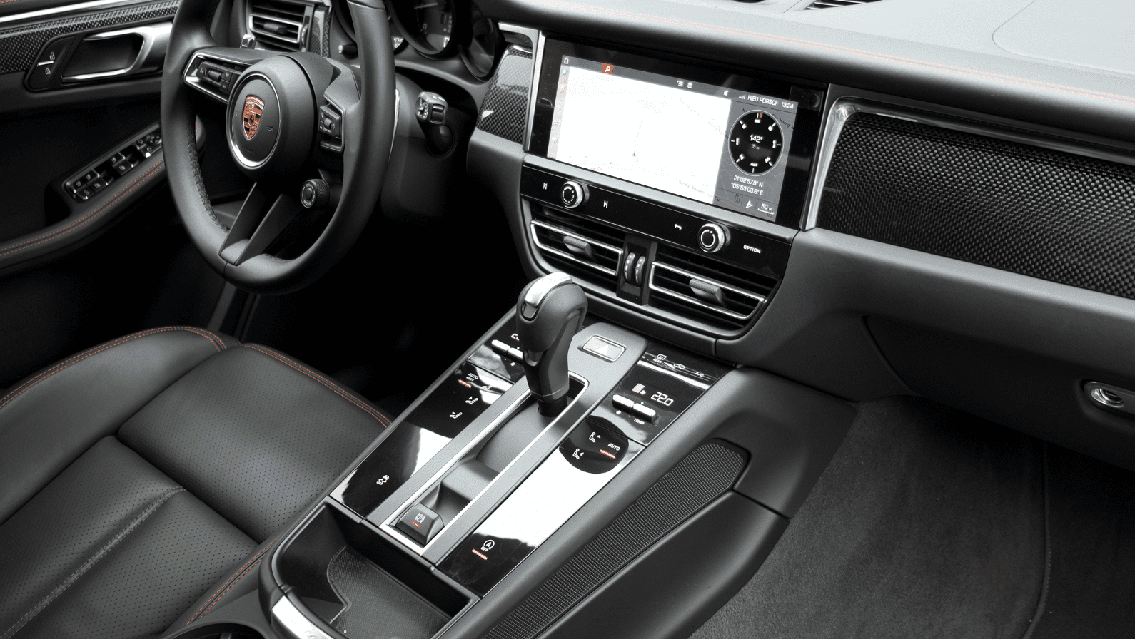 porsche-macan-9-20220817101816-optimized-1699870000.png