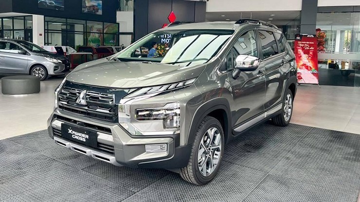 Giá xe Mitsubishi Xpander Cross tháng 11/2023: Tưng bừng ưu đãi, ‘thách thức’ Suzuki XL7 ảnh 2