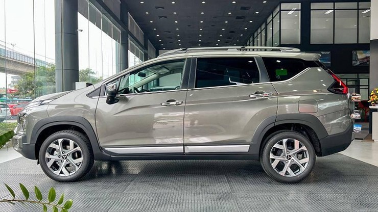 Giá xe Mitsubishi Xpander Cross tháng 11/2023: Tưng bừng ưu đãi, ‘thách thức’ Suzuki XL7 ảnh 3