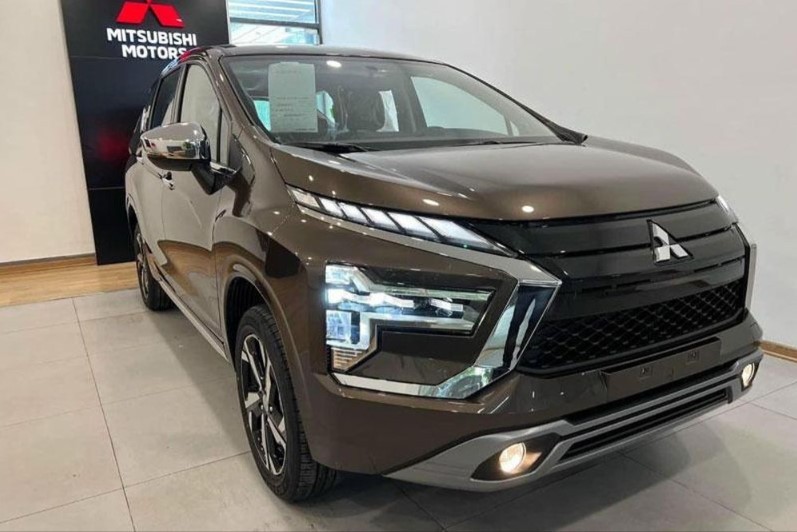 Không muốn để Toyota Veloz Cross vượt mặt, Mitsubishi Xpander mạnh tay giảm giá kèm quà tặng khủng ảnh 1