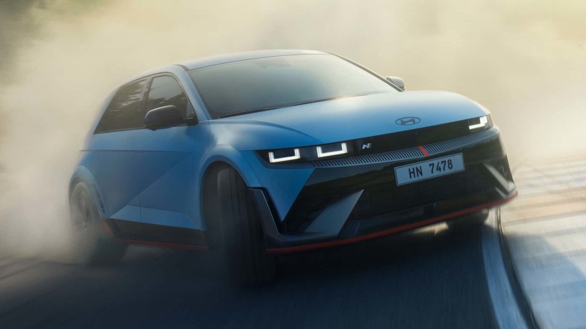 hyundai-ioniq-5-n-front-3-4-1-9865-6759-1689349853-1700118883.jpg