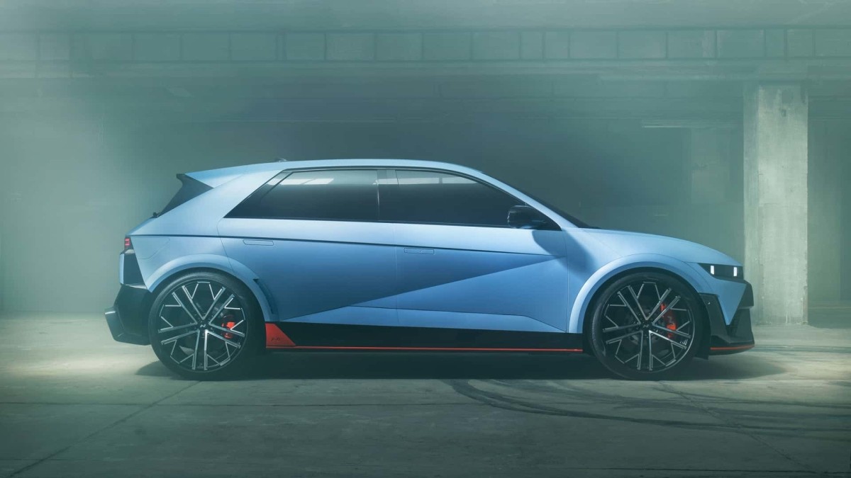 hyundai-ioniq-5-n-profile-5273-2987-9546-1689349853-1700118883.jpg
