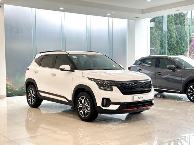 Tin xe trưa 16/11: ‘Kẻ thay thế Toyota Fortuner’ ra mắt, thiết kế tuyệt đẹp lu mờ Hyundai Santa Fe ảnh 3