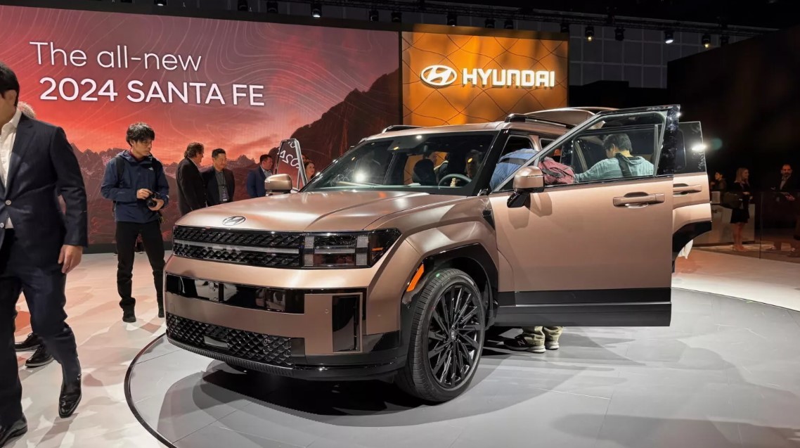hyundai-santafe-2024-1700206098.jpg