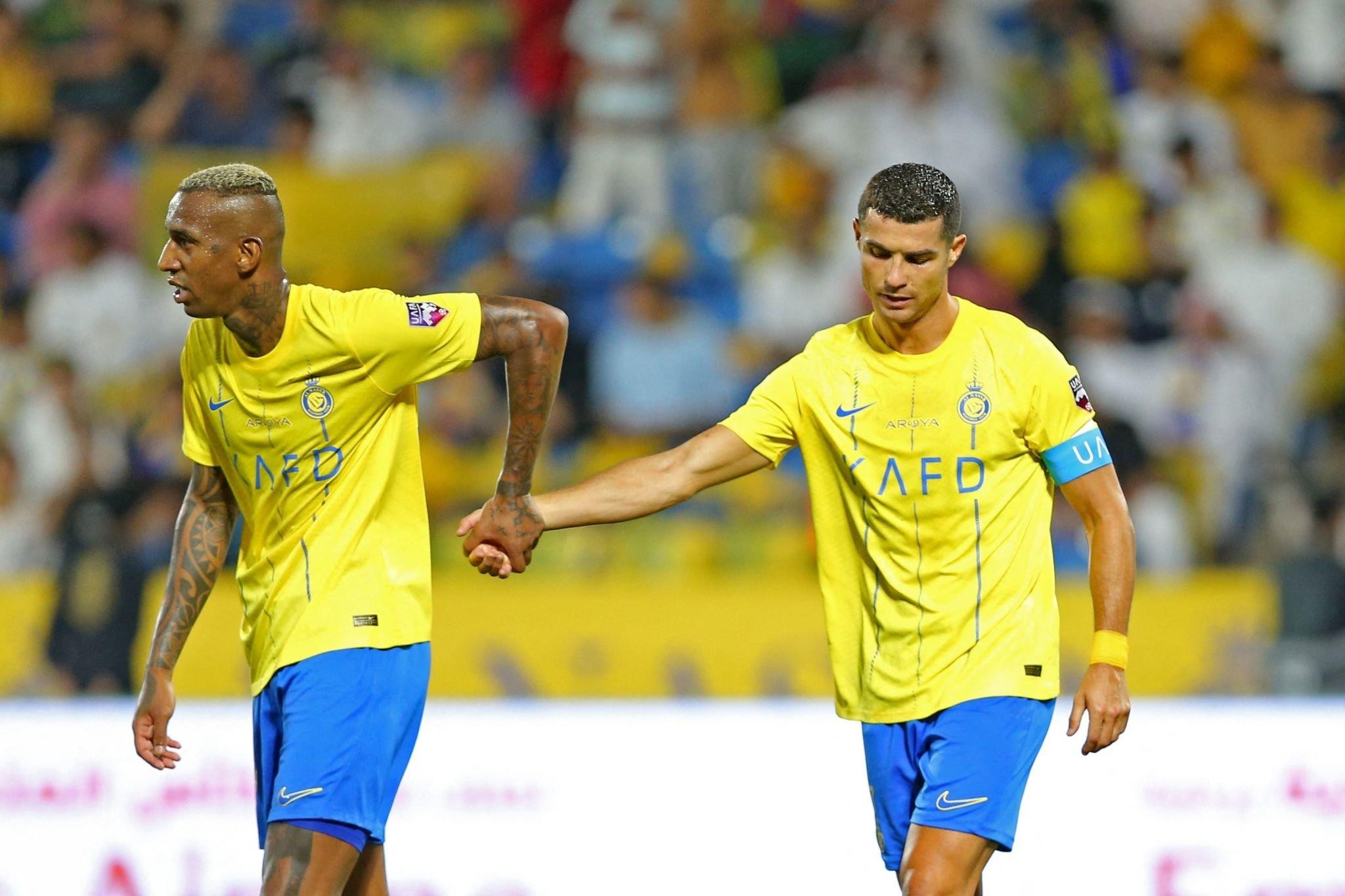 al-nassr-ronaldo-doi-hinh-1700669465.jpg