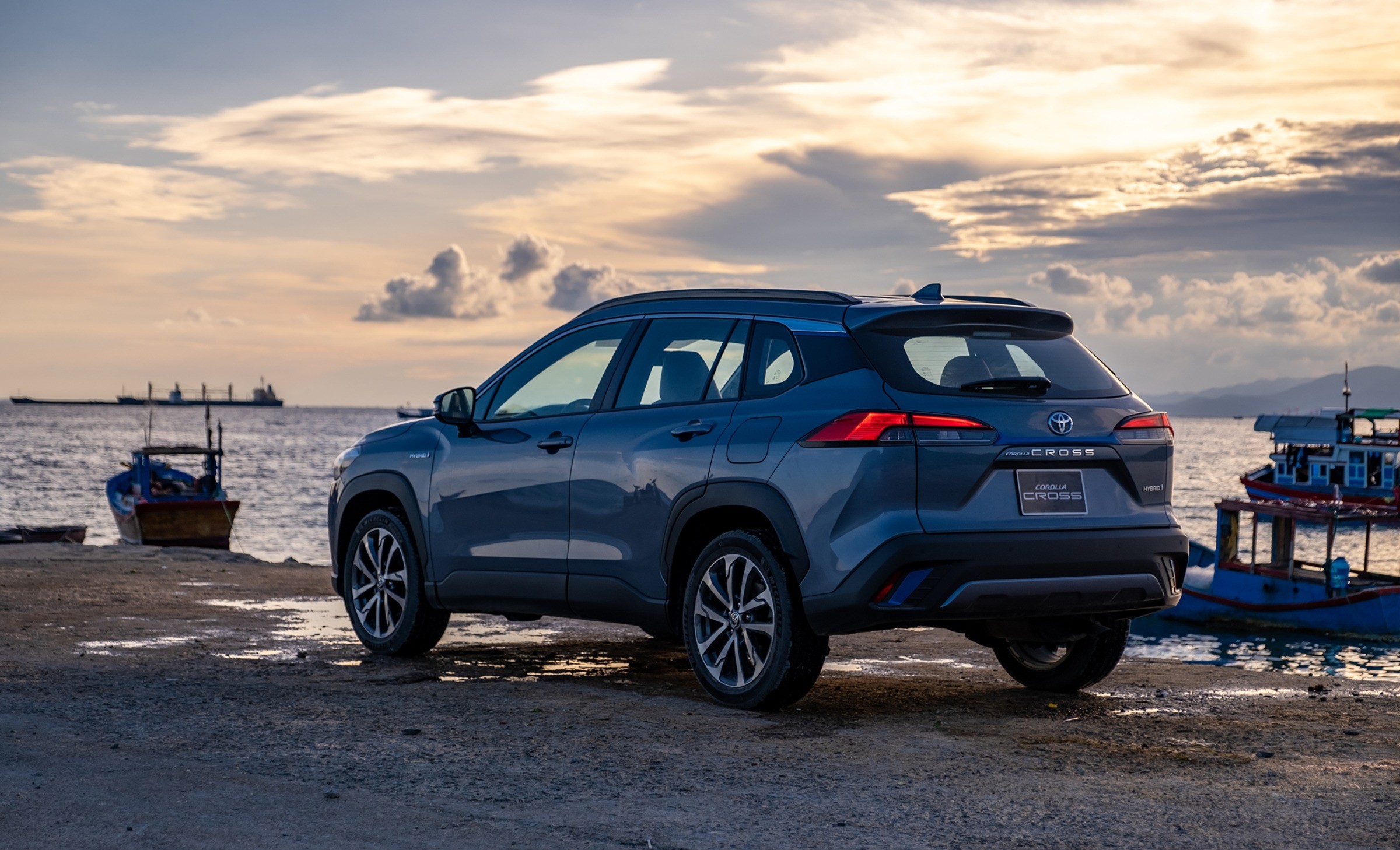 corolla-cross-3-jpg-1700713375.jpg