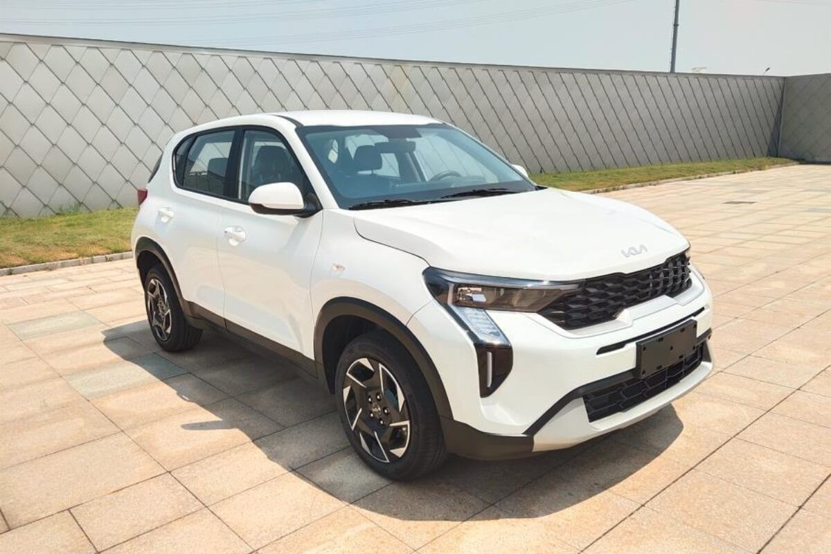 Kia Sonet 2024 mới ra mắt ngay tháng sau với những nâng toàn diện cấp từ trong ra ngoài ảnh 1