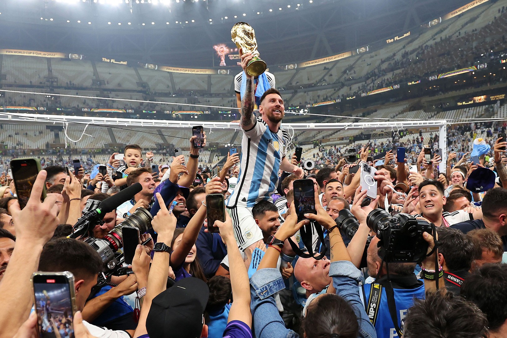 messi-fhwc-1701357596.jpg