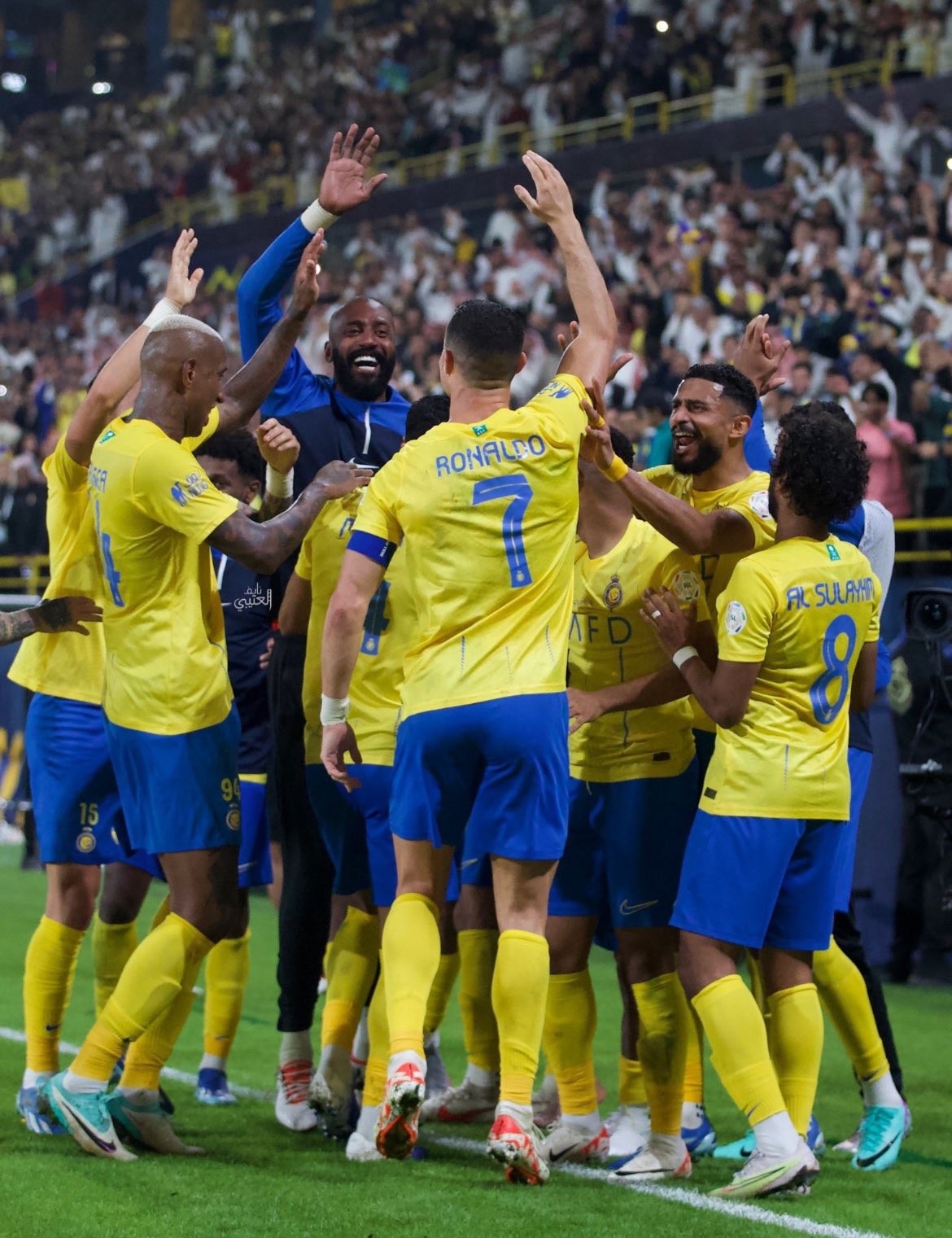 ronaldo-doi-al-nassr-1701341564.jpg
