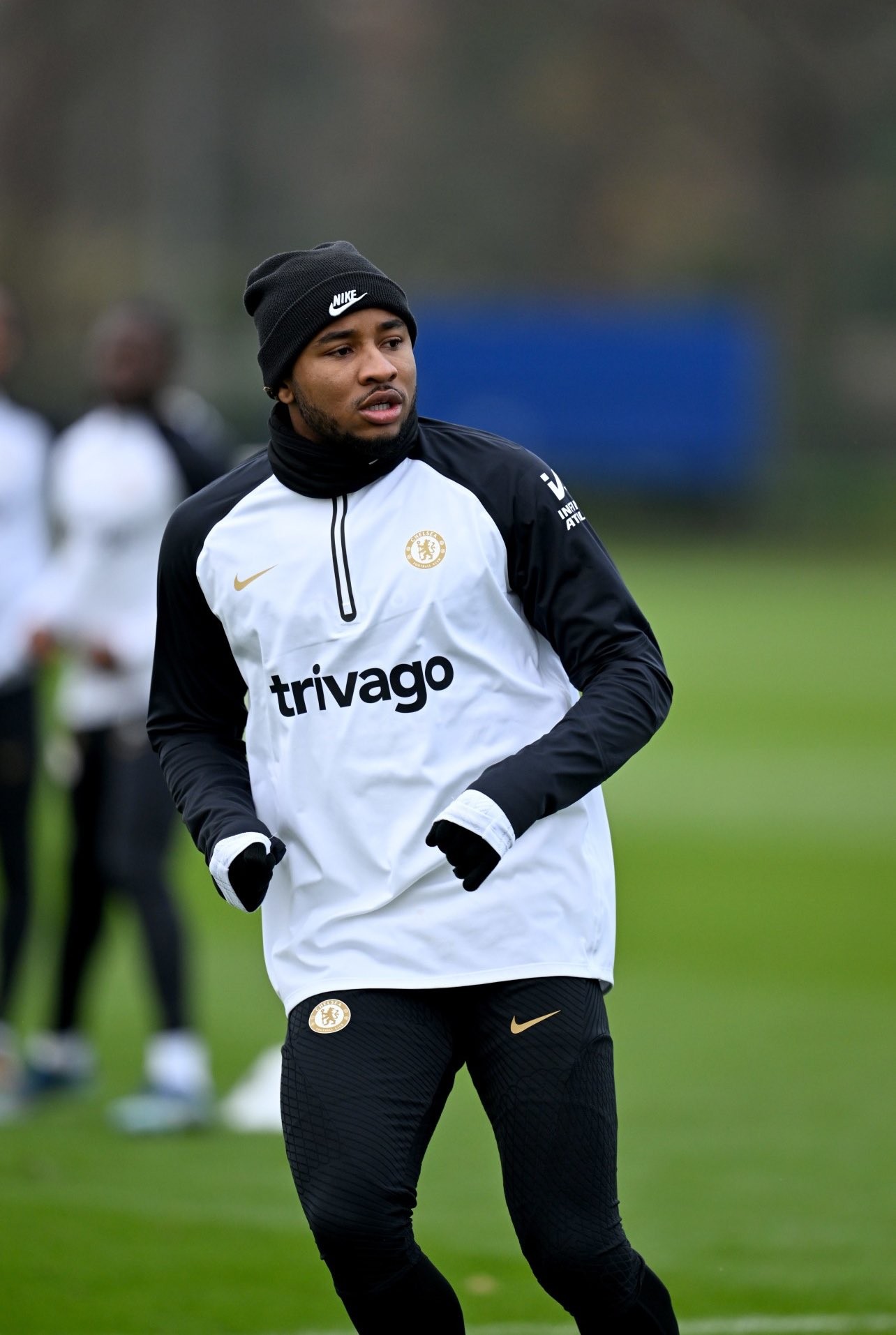 nkunku-chelsea-1702011001.jpg