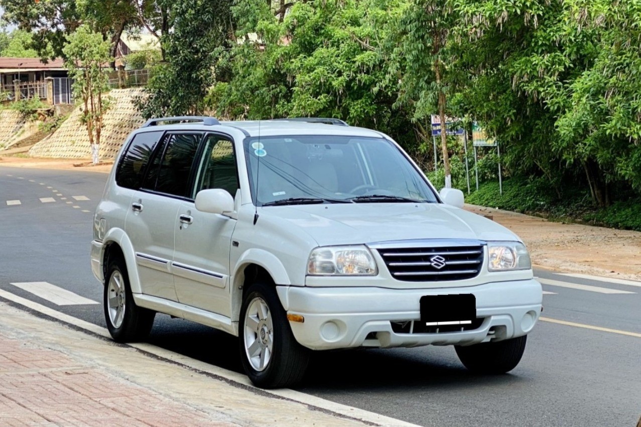 xe-7-cho-suzuki-grand-vitara-2003-1702006117.jpg