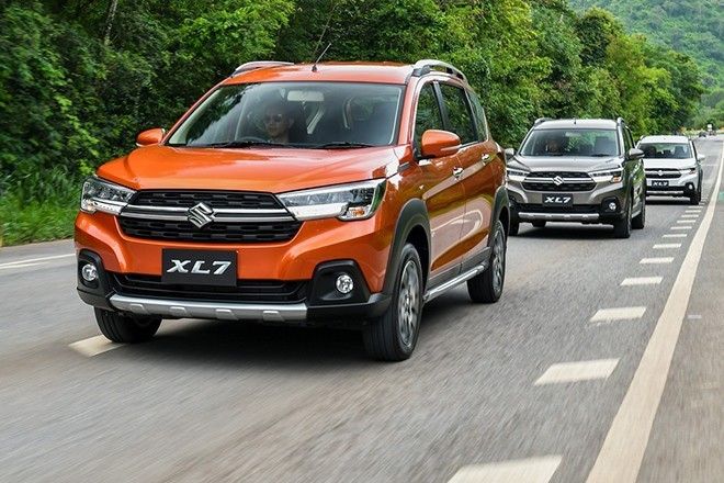 Giá lăn bánh Suzuki XL7 rẻ ngỡ ngàng trong tháng 12/2023, báo hiệu ngày tàn Mitsubishi Xpander Cross ảnh 6