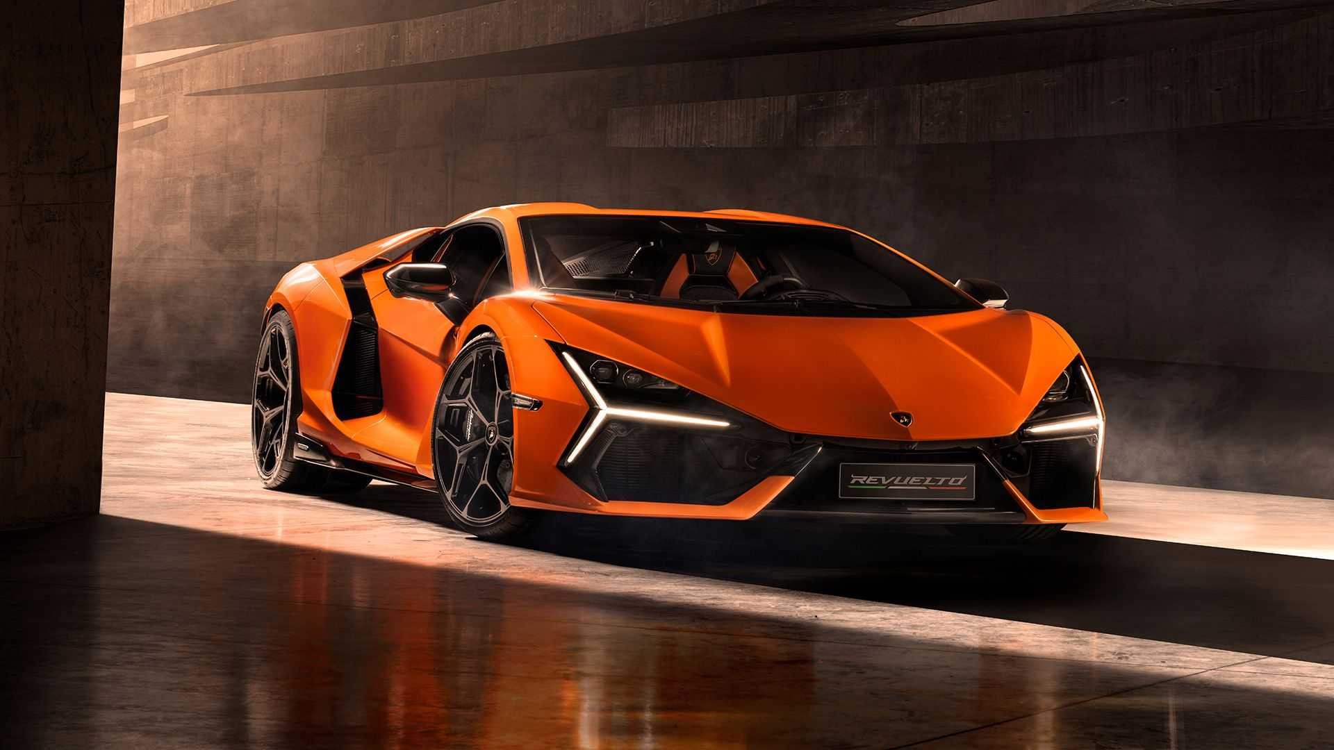 lamborghini-revuelto-foto-2023-6560-8252-1680238476-1702258091.jpg