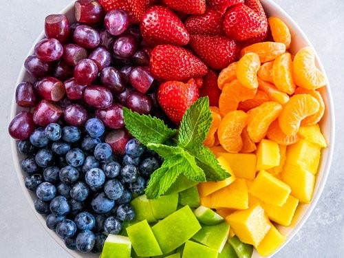 rainbow-fruit-salad-1024-500x375-1702377514.jpg