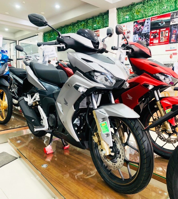 Honda Winner X ưu đãi sốc gần 20 triệu đồng, quyết tâm đánh bật Yamaha Exciter khỏi cuộc đua ảnh 4