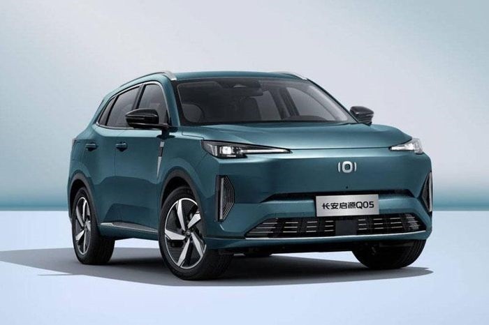 ‘Tuyệt đỉnh SUV hybrid’ giá chỉ từ 424 triệu đồng ra mắt, là đối thủ có thể ‘hất cẳng’ Toyota Corolla Cross ảnh 2