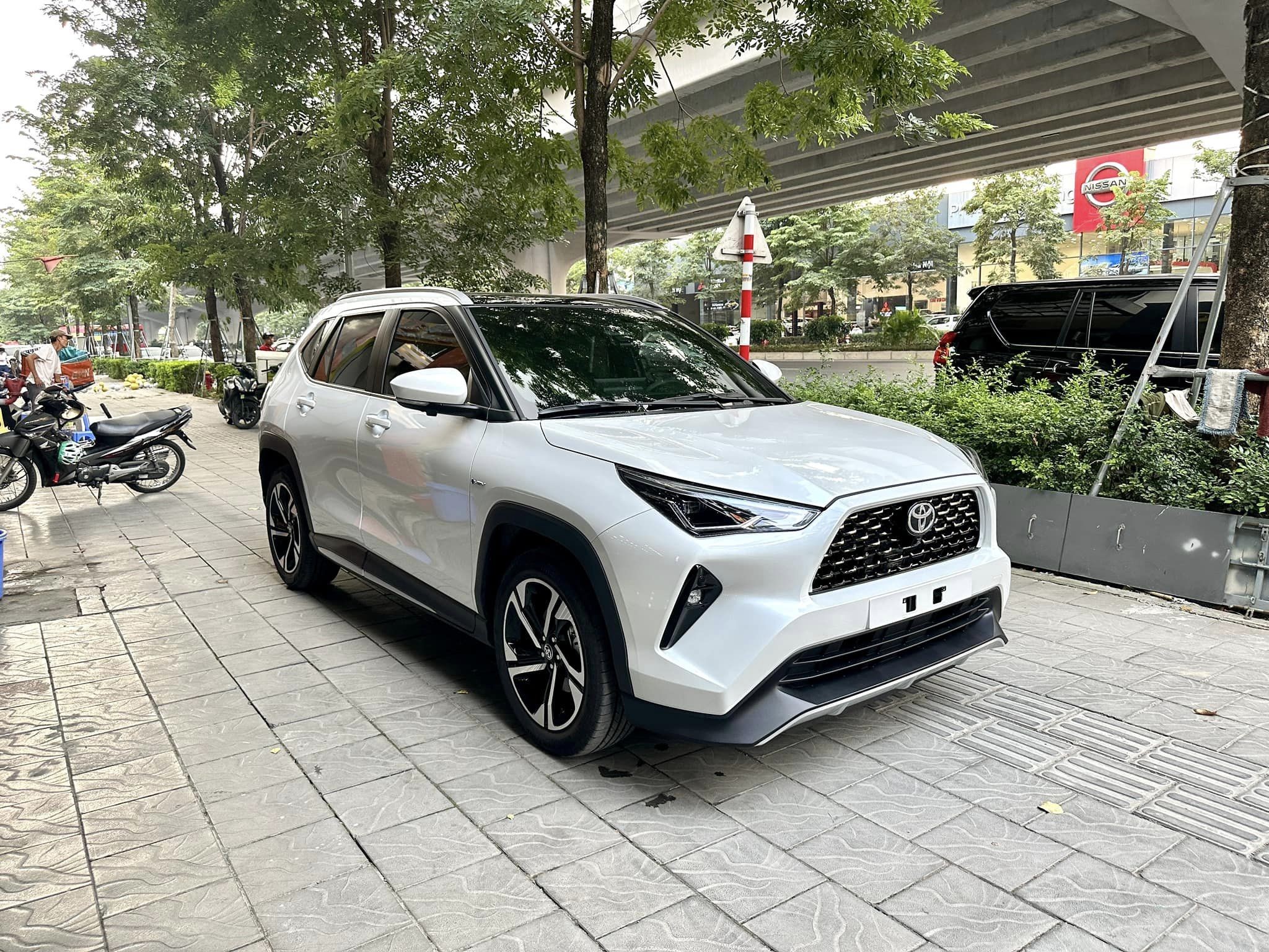 SUV ‘kế nhiệm’ Toyota Corolla Cross giảm sốc 115 triệu đồng, tặng kèm quà khủng đấu Hyundai Creta ảnh 2